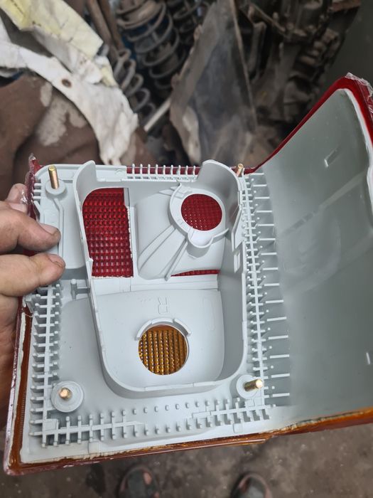 Поворотники АУДИ 100 С3 новые