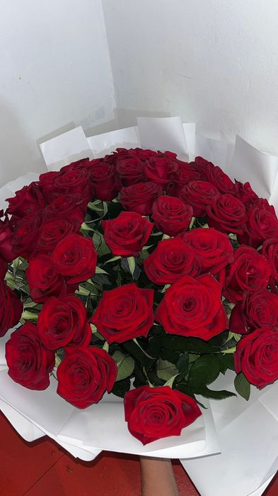 Роза гүл сатылады