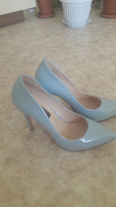 Продам Туфли летние