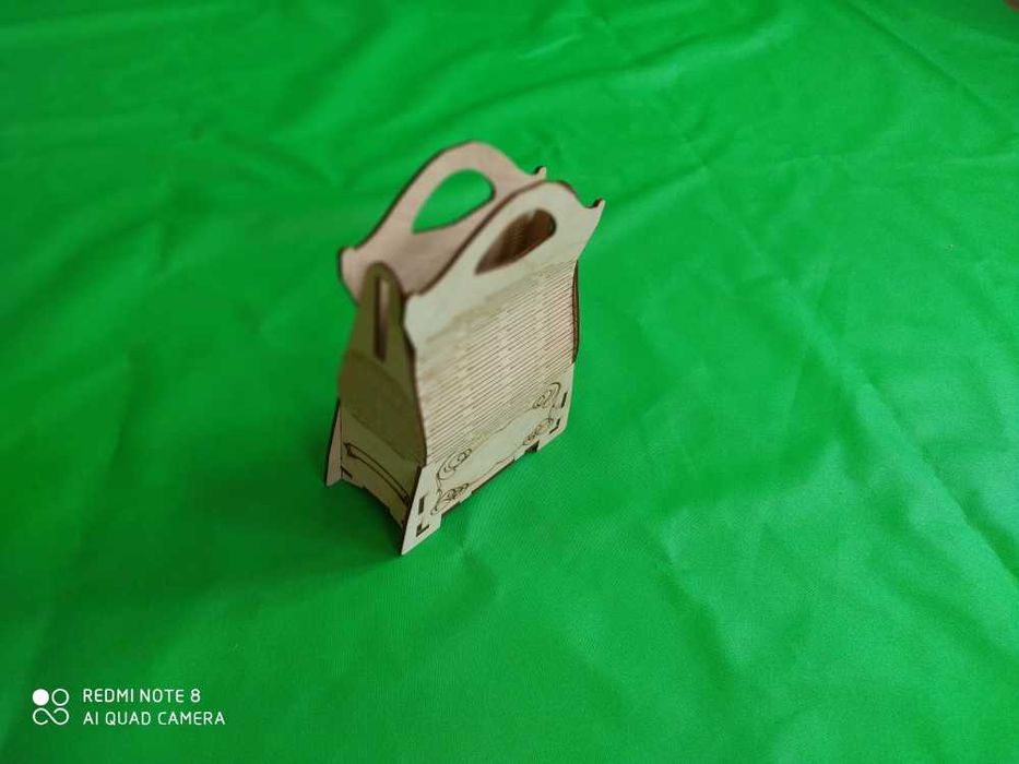 подарочная коробочка