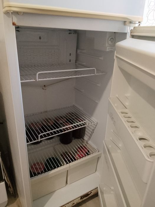 Срочно Холодильник продам