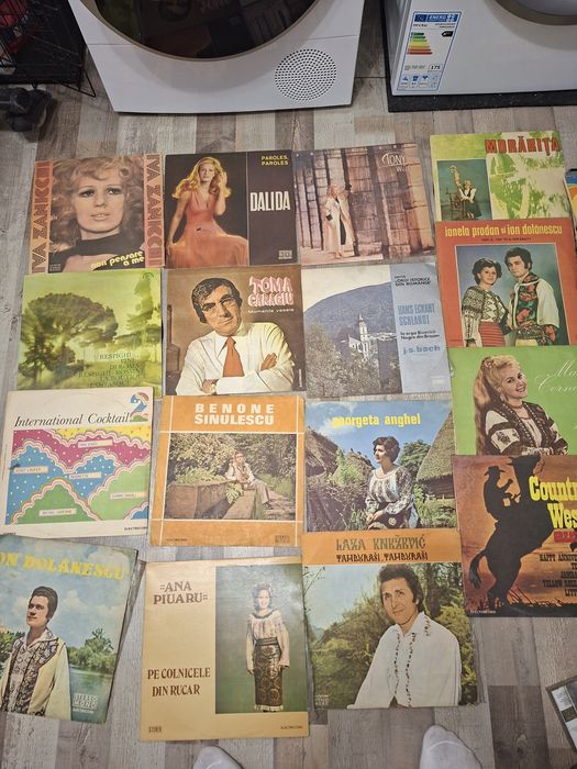 Viniluri 80-90 buc