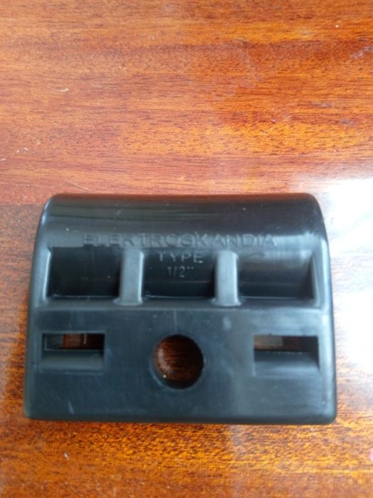 Крепление для кабеля фидерные антенные