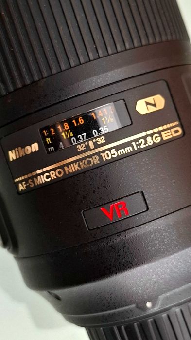 Obiectiv Nikon 105mm f/2.8G AF-S VR IF-ED
