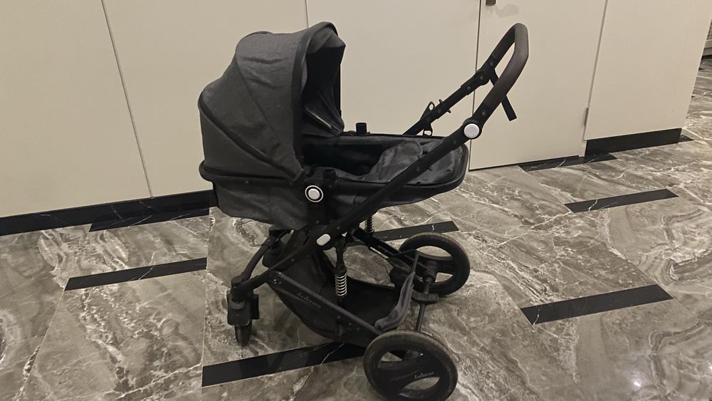 Коляски почти новые