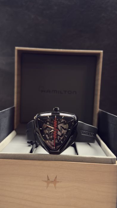 Hamilton Ventura Elvis Skeleton