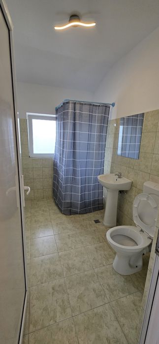 Inchiriez apartament doua camere