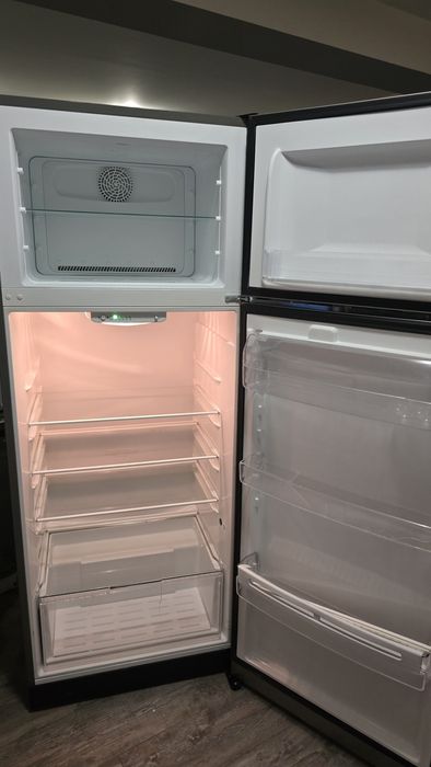 Хладилник с горна камера IKEA