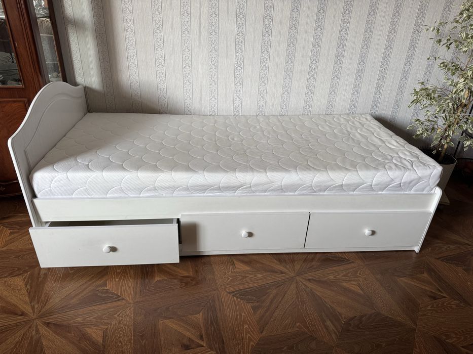 Кровать односпалка