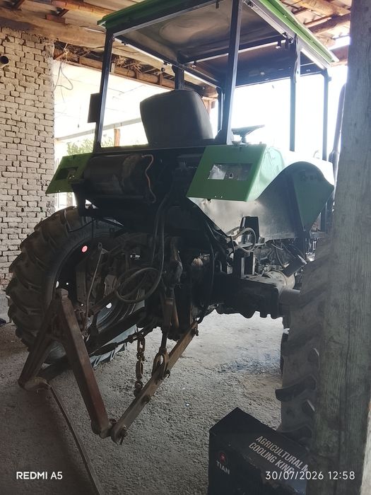 Traktor TTZ 80 11