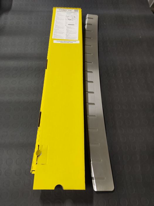 Протектор за задна броня за Тойота Камри след 2017г.