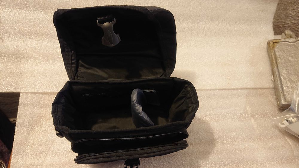 Geanta husa camera foto video si accesorii Canon