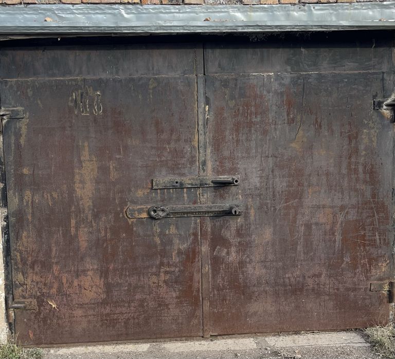 Продаю гараж, есть свет