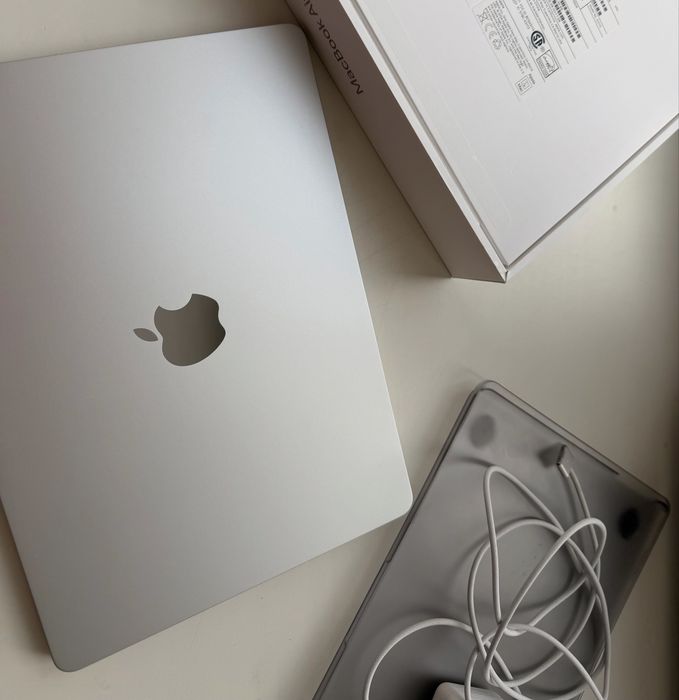 MacBook Air 13,6 M3 2024 г