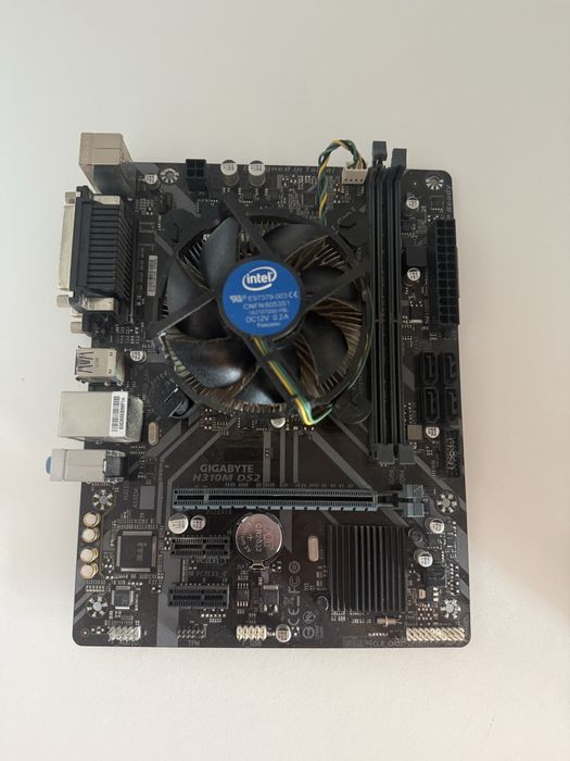 Placă de bază Gigabyte H310M DS2 + Intel Core i5-8600 + Cooler Stock