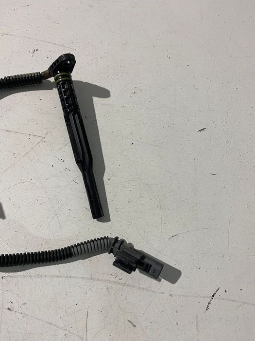 Senzor nivel ulei VOLVO XC60 S60 V60 S90 XC90 V90 V40 31478111 32380135