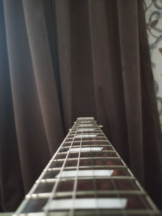 Lucky Star elektro gitara+Zoom G2.1u bonusga