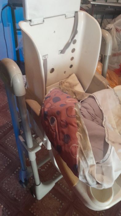 ББалаға арналған тамақ ішетін орындық