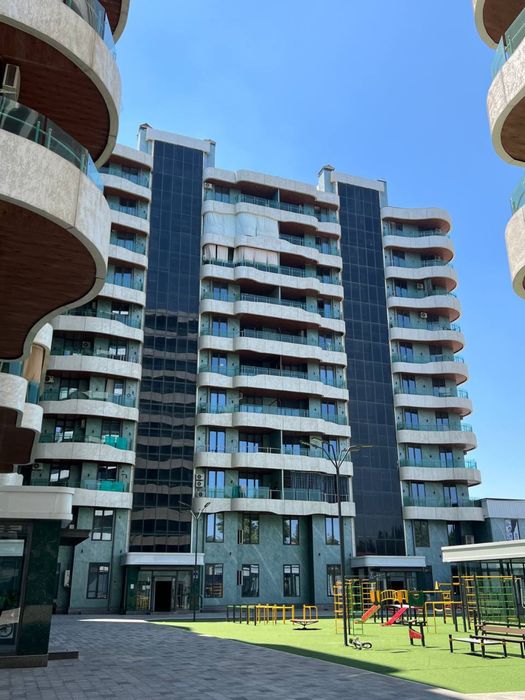 Srochno sotiladi JK “Modern Stroy”