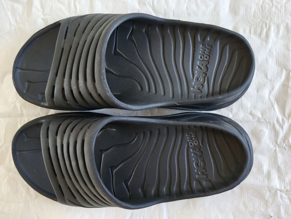 Papuci hoka one one