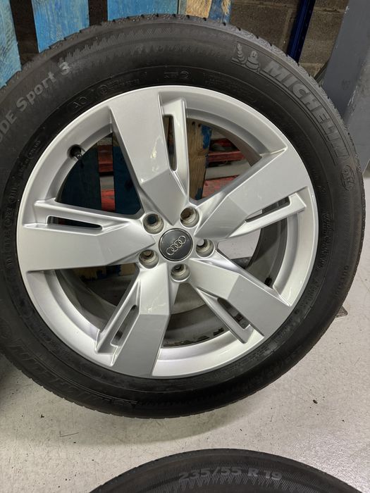 Jante Audi Q5 R19 S-line SQ5 FY Michelin 60% 2021 de vara