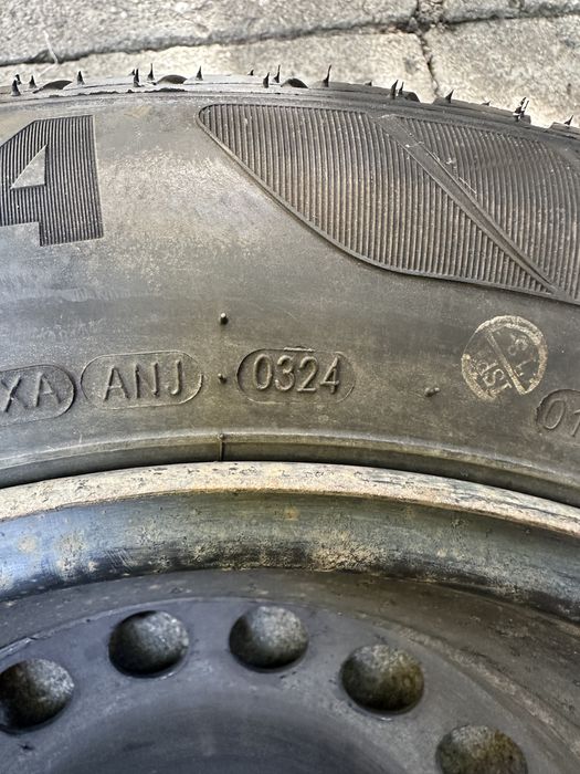 Vand 2 roti cu anvelope Kenda Kenetica 4 season 185/65/15