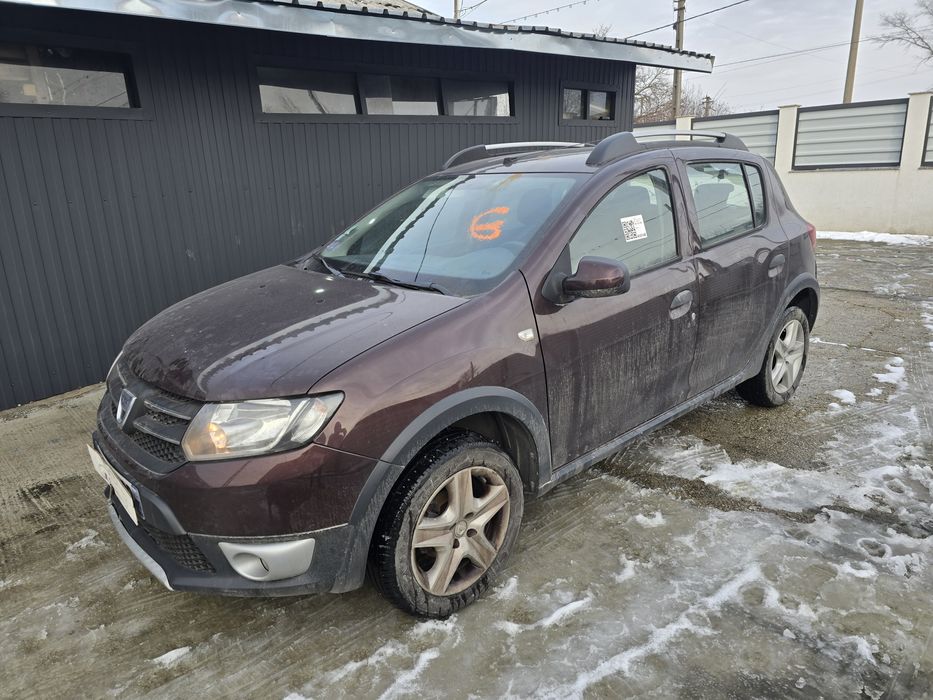 Dacia Sandero stepway 2016  0.9 TCE Ac navi Usor avariat