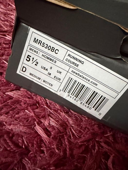 Adidasi new balance noi