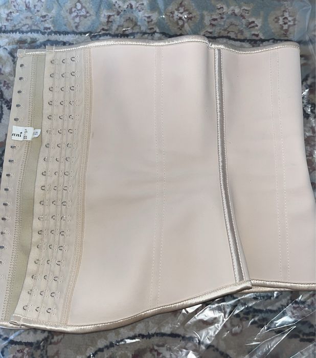 Корсет отличного состояния