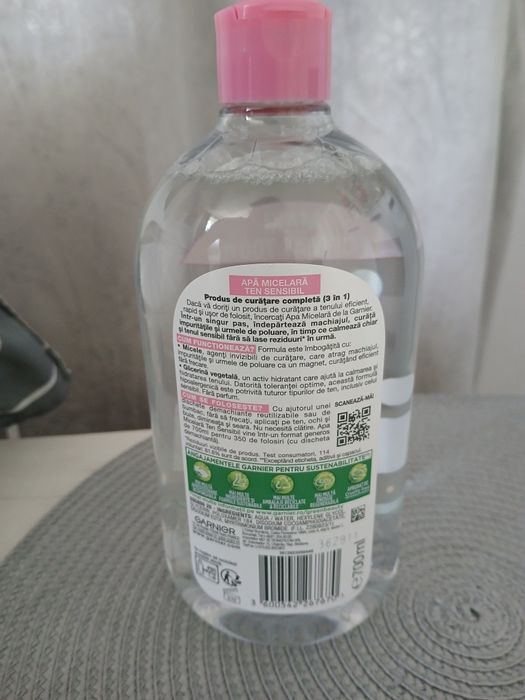 Apă micelară pt femei