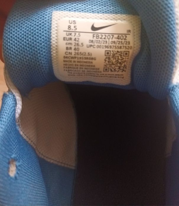 Маратонки Nike Revolution 7. Номер 42