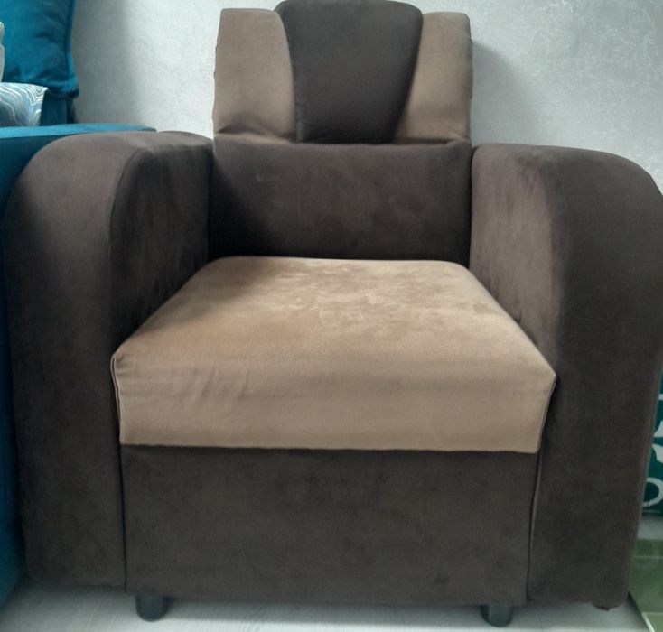 Продаю новый кресло.