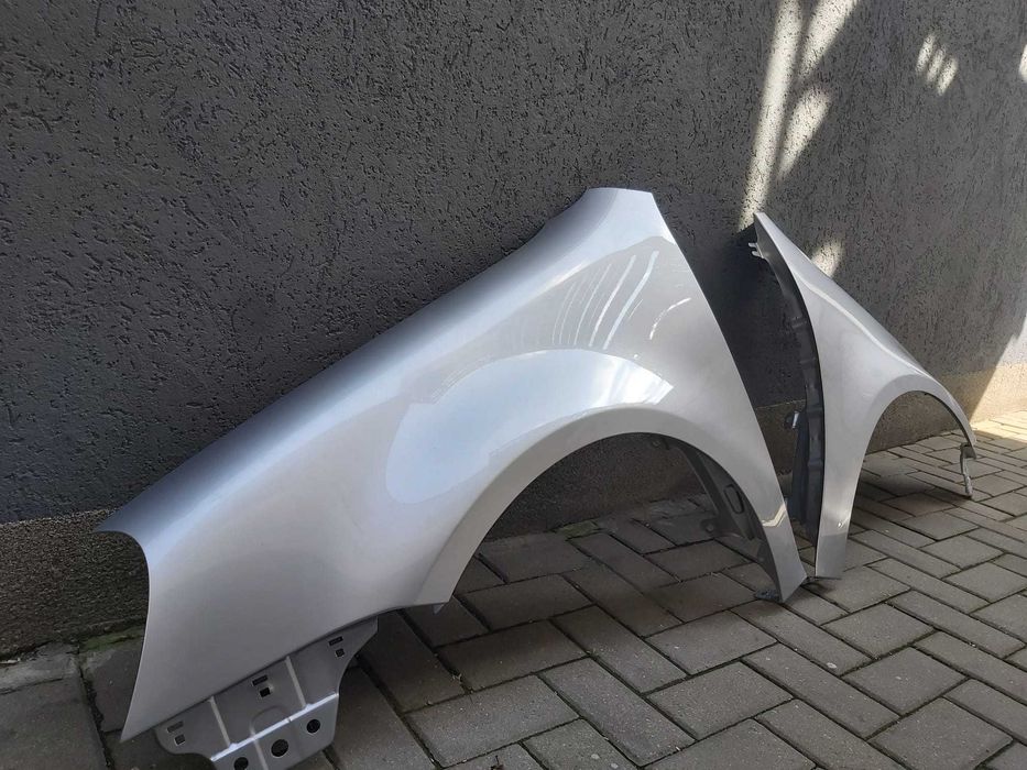 Aripa Fata Dreapta & Stanga VW Golf 5/V 04-08 Vopsita Gri Deschis
