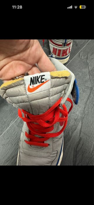 Vand tenisi nike (ca noi)