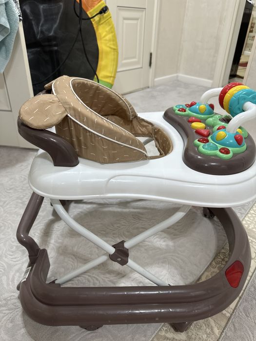 Ходунок музыкальный