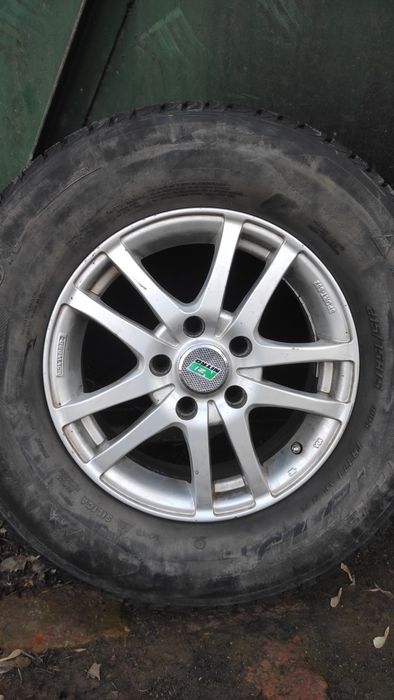 Продам комплект  дисков r15  с резиной