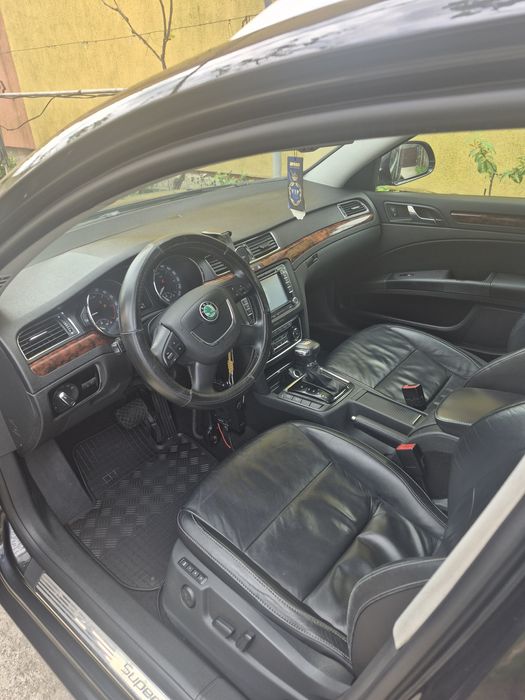 Vând skoda superb