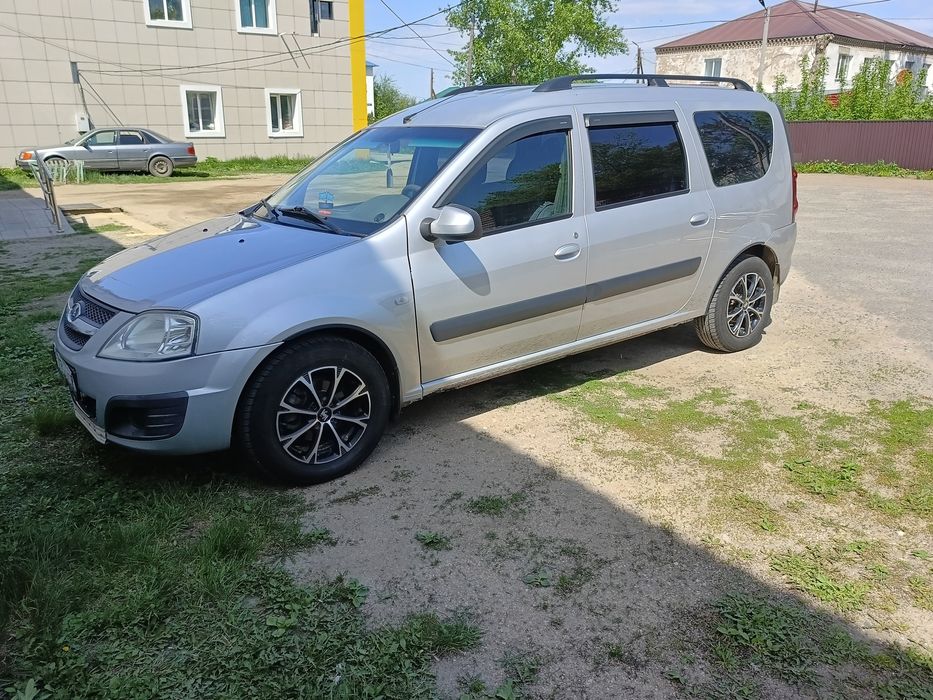 Ларгус 7 местный. 2015 г