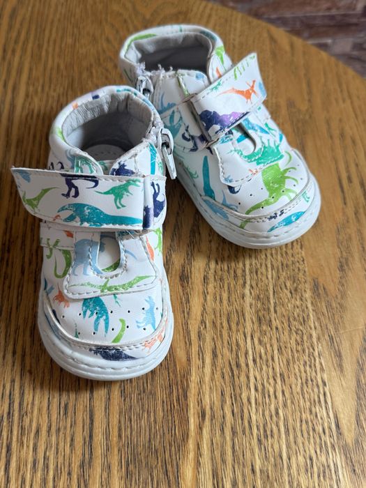 Бебешки обувки и аксесоари