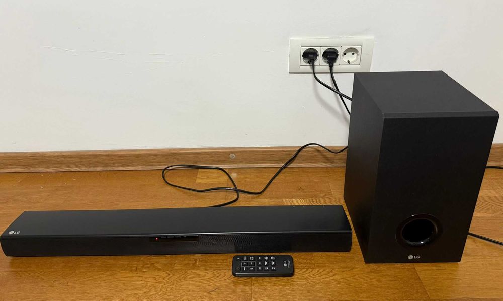 Vand Soundbar LG SJ2 Full Set 2.1 (160W) – Stare Excelentă!