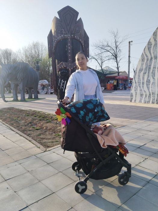 Продаю коляску и детские вещи