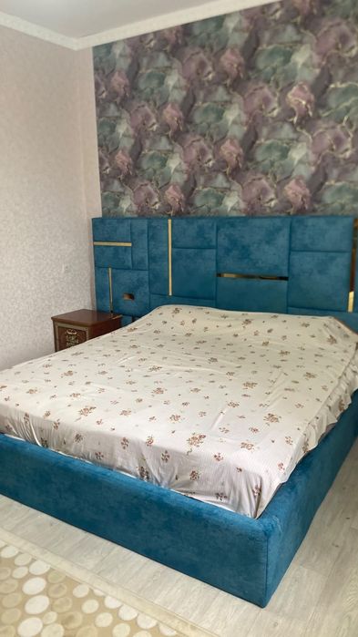 Кровать двуспальная