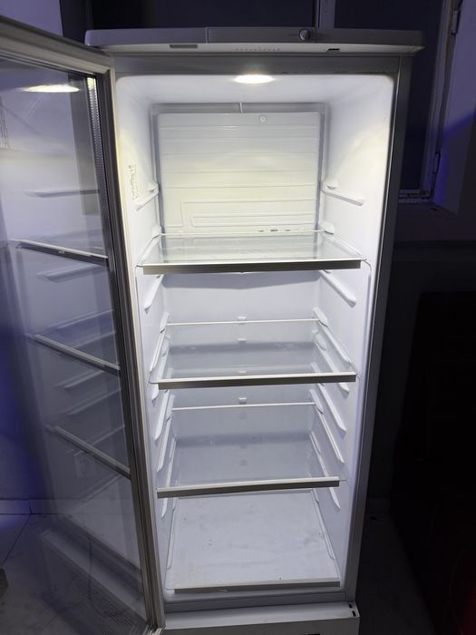 Продам Холодильник Бирюса
