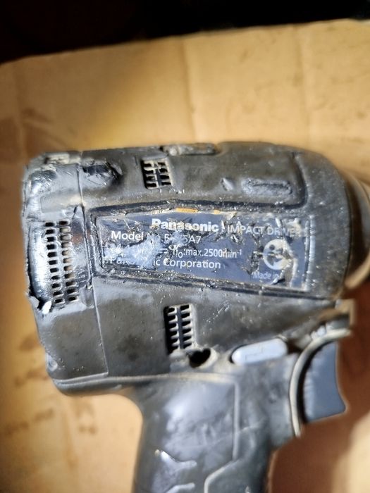 Panasonic impact brushles