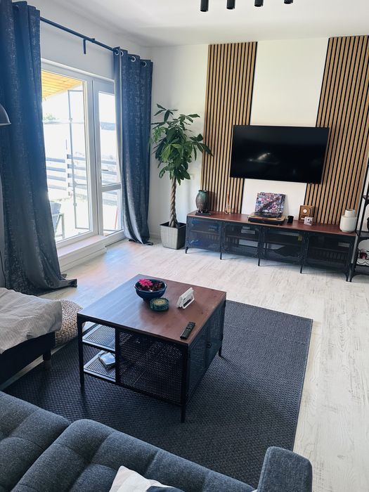 Casă individuală complet mobilată în Crevedia, lângă lac