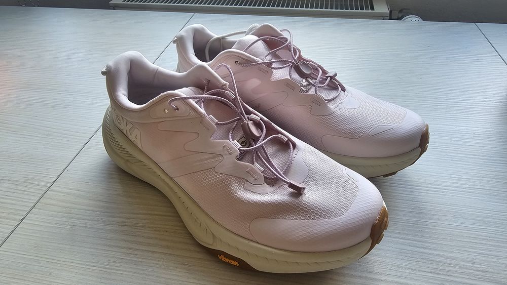 Vând adidasi sport HOKA Transport  GTX damă, culoare roz pudrat, mărimea EU 41⅓.