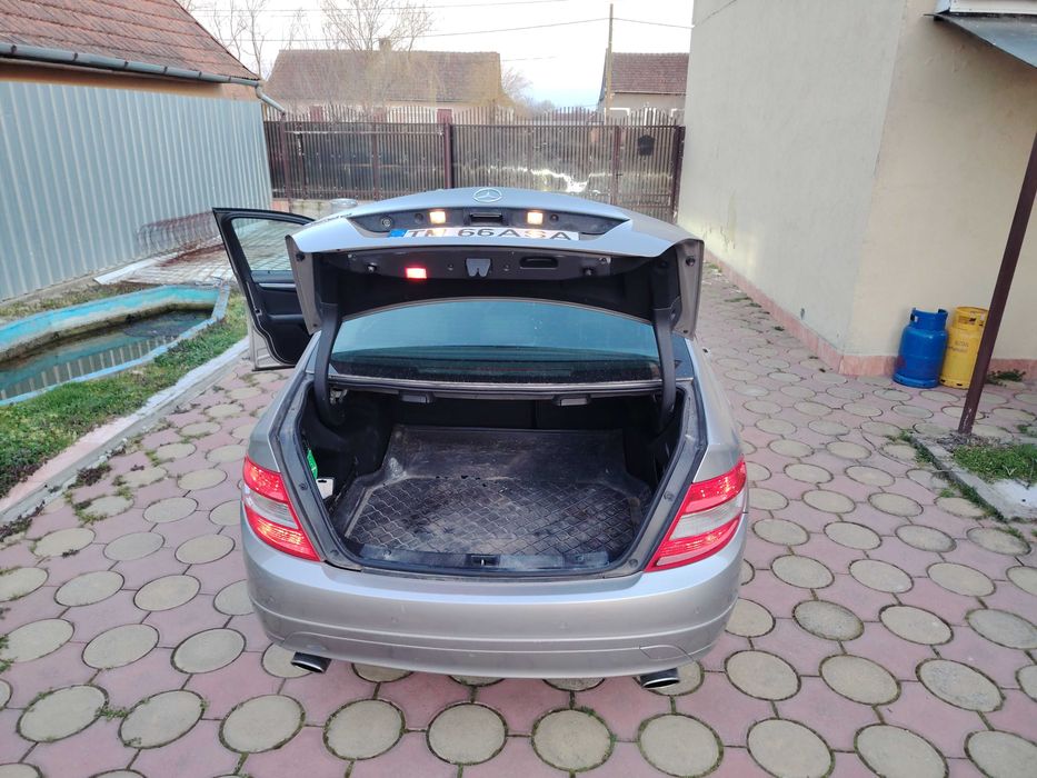 Mercedes Benz C300 i