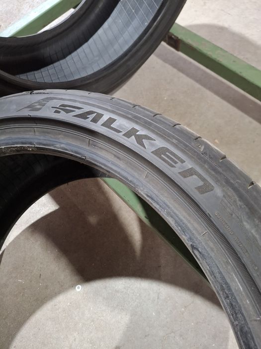 2  Anvelope de vara 245 35 r19  Falken