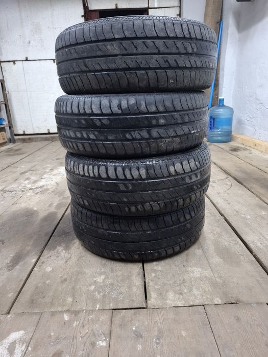 Продам летнию резину на 14.