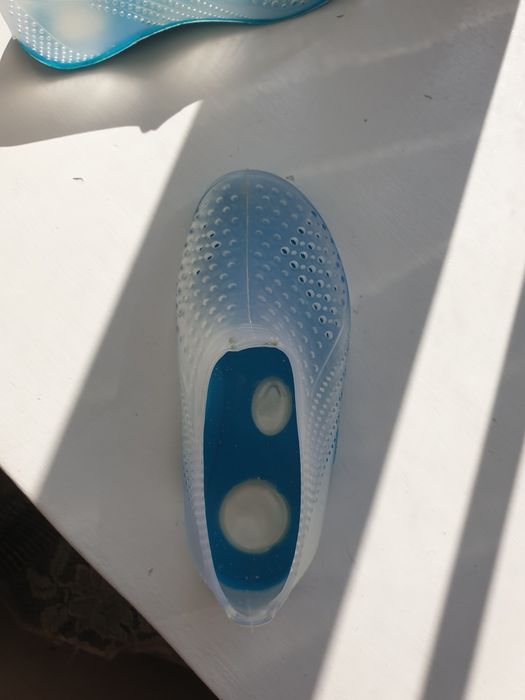 Продаю новые аквашузы 25/26 размера